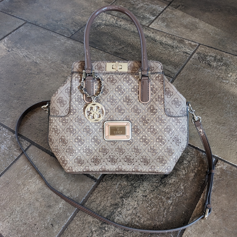 Guess Logo Remix Crossbody or Tote/Satchel Handbag Y2K Honeycomb Tan,Gold - Picture 3 of 16